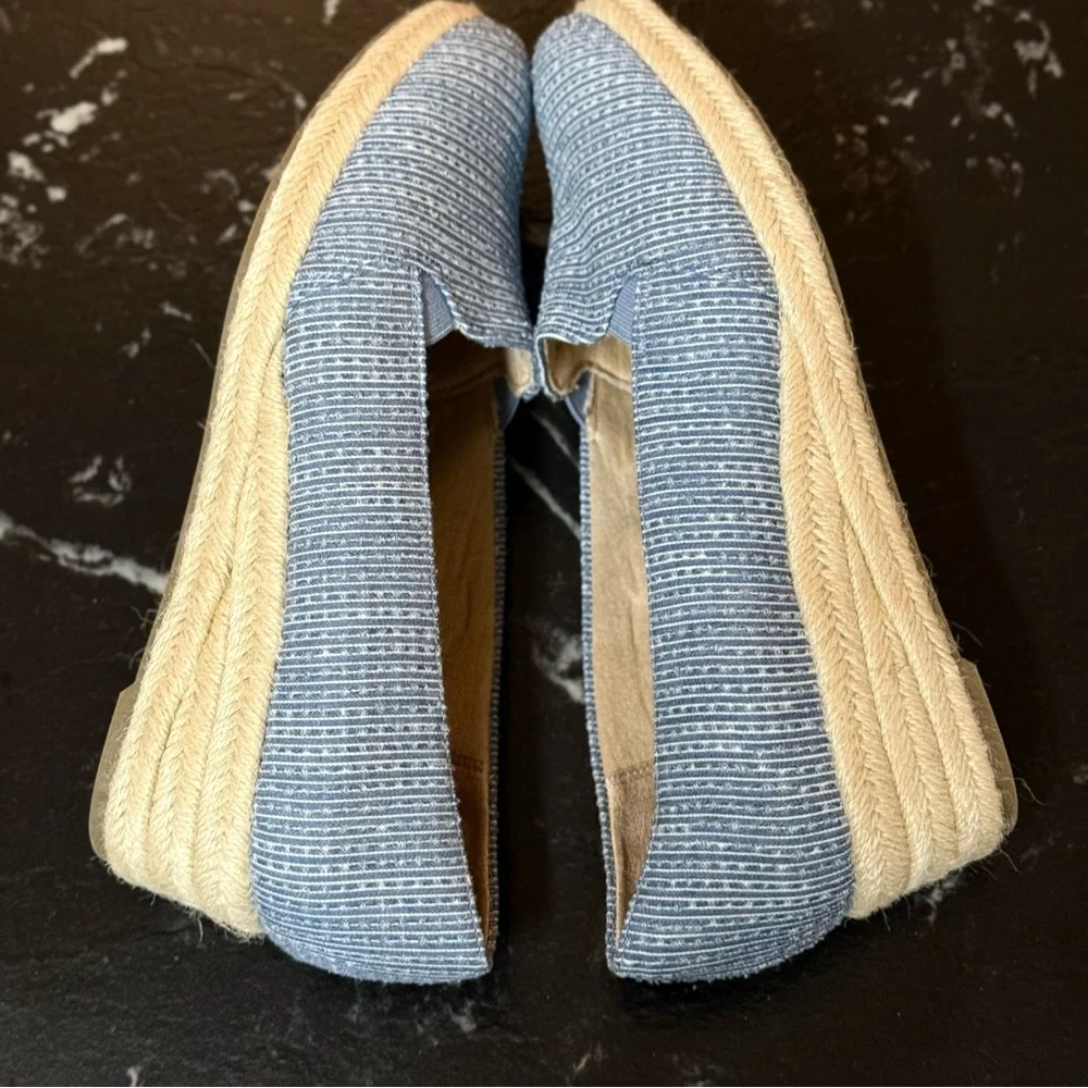 Life Stride Blue Patterned Espadrilles